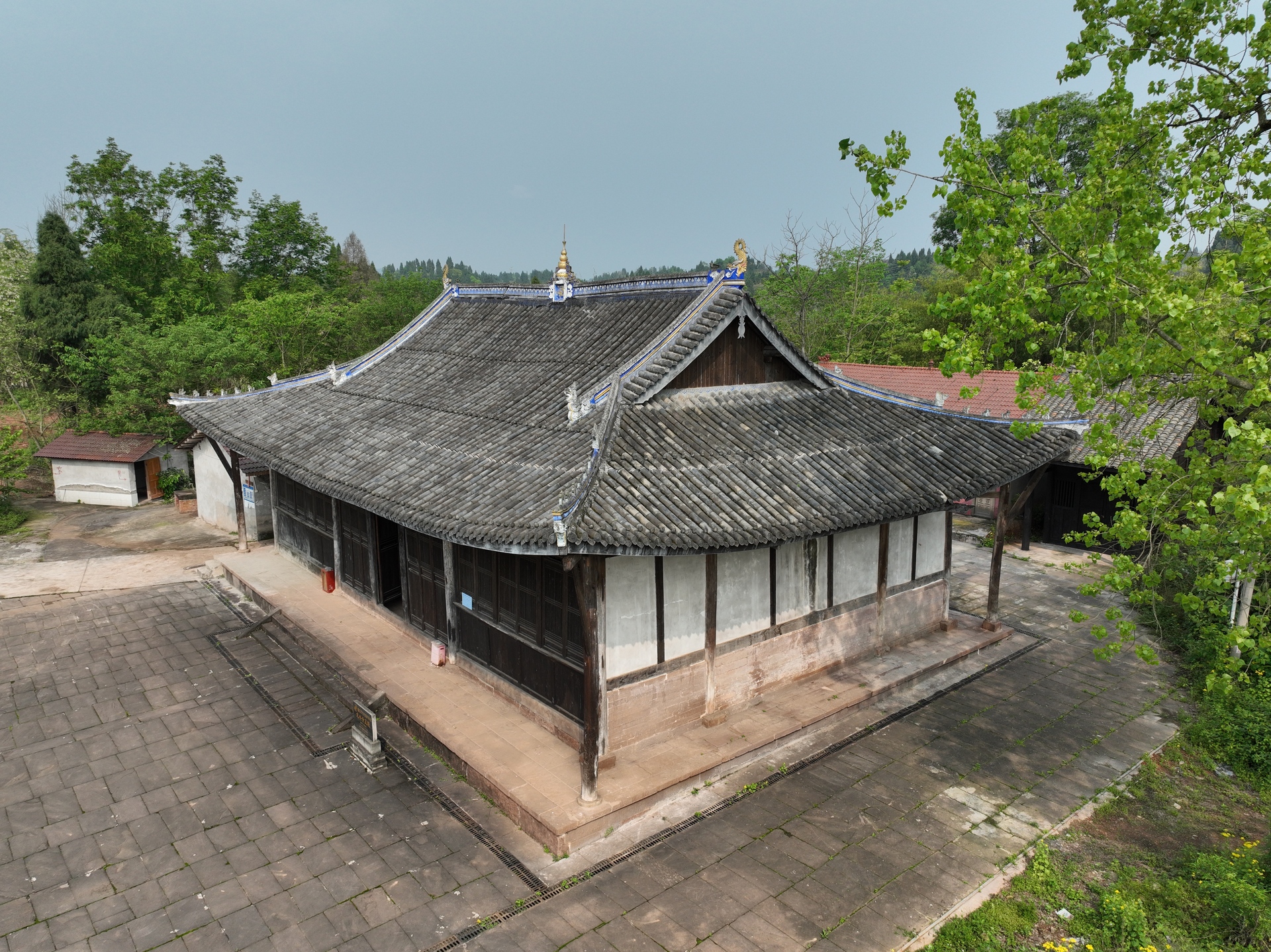 龙兴寺正殿全景照片