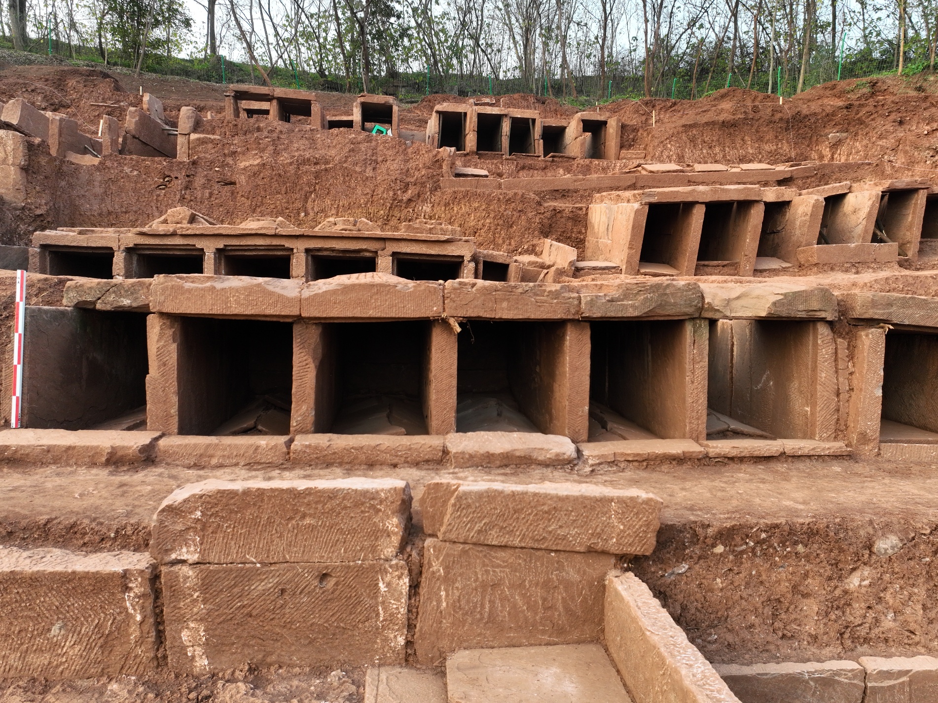 图一四 M12正立面