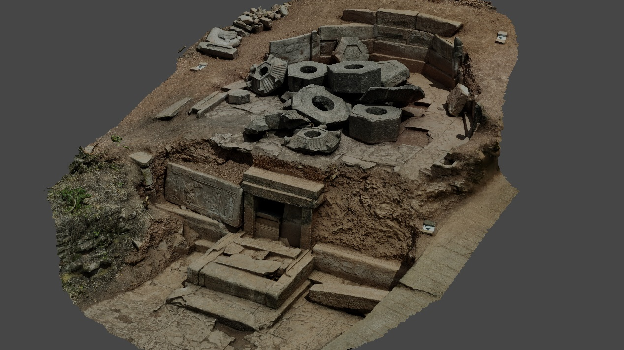 重庆市合川区龙多山摩崖造像及寺庙建筑基址