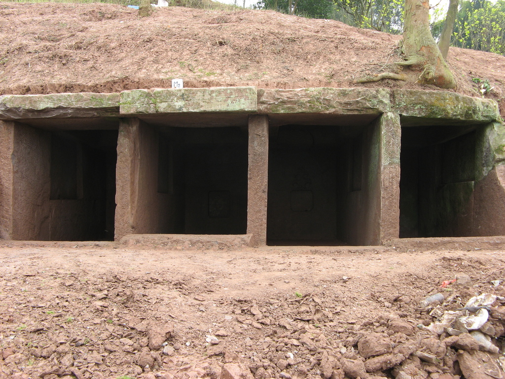 16.图一六   2009DZKM2清理后的墓室