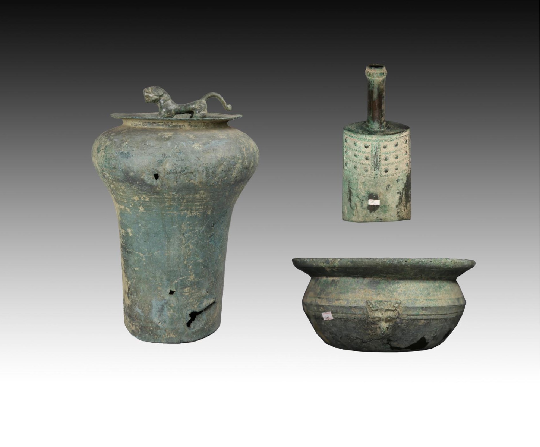 9.武隆蒲板铜器窖藏出土铜器（卢林明  供图）