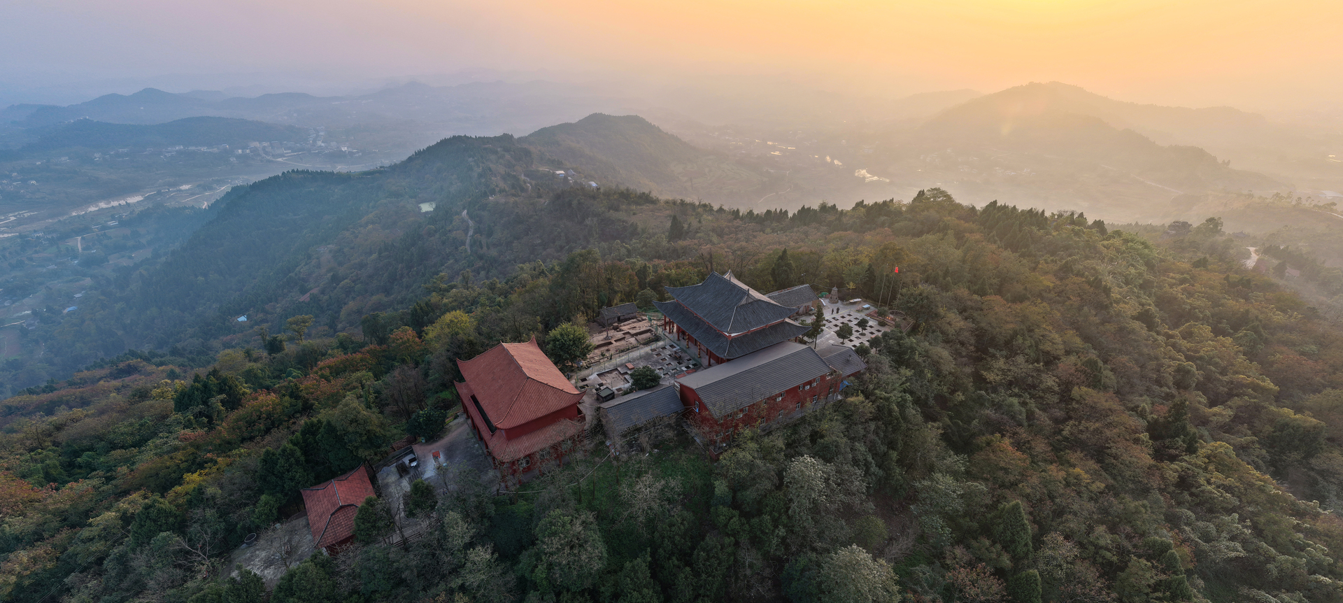 3.龙多山太清宫寺庙建筑基址区发掘现场（卢烈炎  供图）