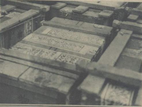图二 装箱运沪的故宫文物（1933年摄）[[[] 华东社：《北平古物运沪：装箱古物之一部》，《中华》1933年第18期，第10页。]]